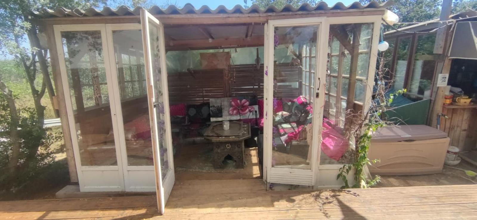 Mobilhome Vintage Dans Camping A La Ferme Ponteilla Zewnętrze zdjęcie